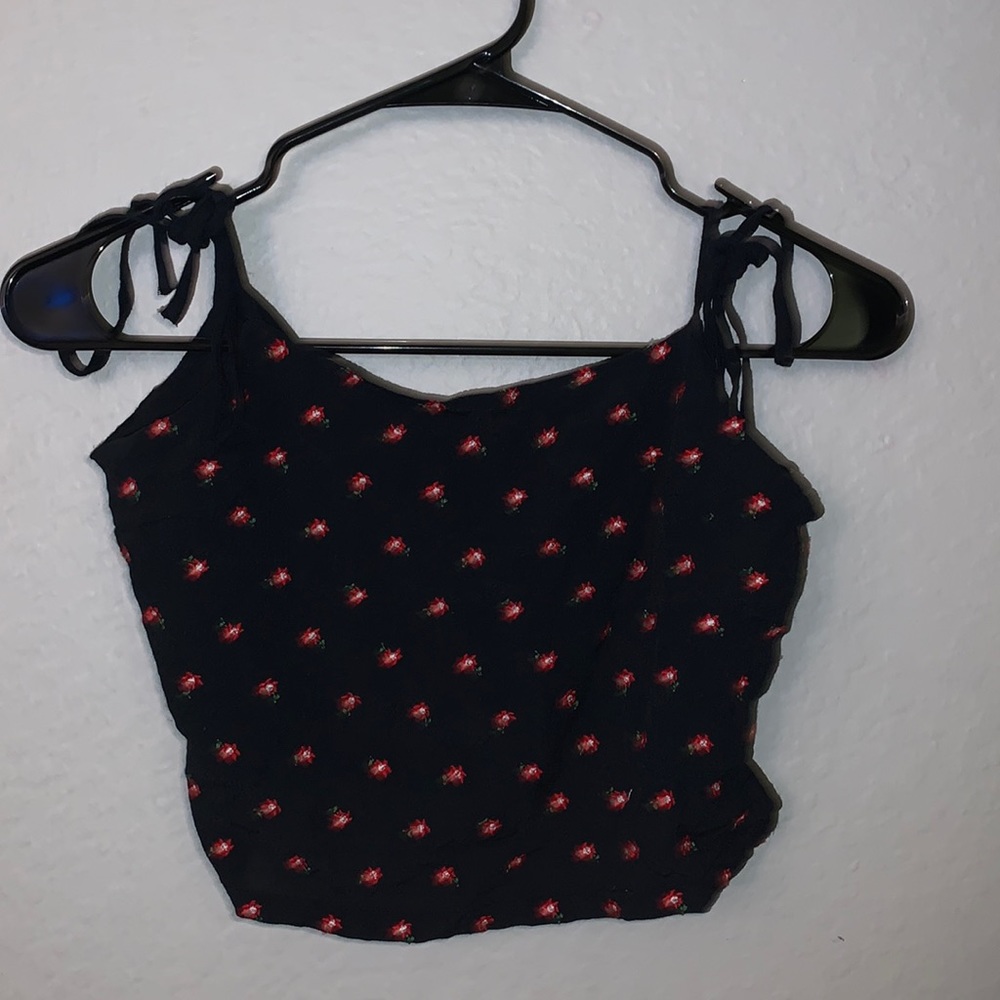 cropped tank top